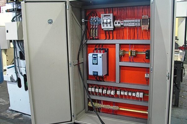 Paineis Eletronicos 1